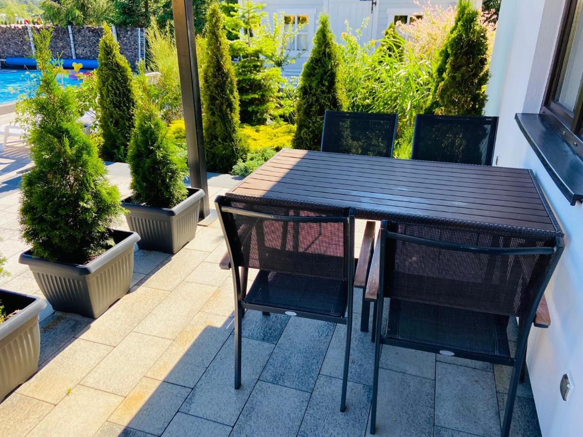 Apartamenty Rozany Ogrod Леба Экстерьер фото