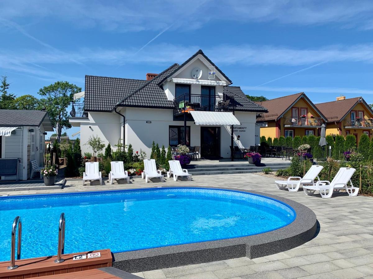 Apartamenty Rozany Ogrod Леба Экстерьер фото